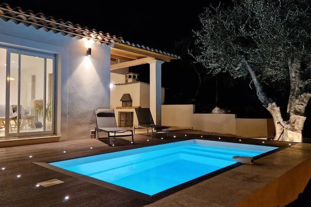 Nice, Magnifique Villa Vue Mer Avec Piscine 0*, Nice France